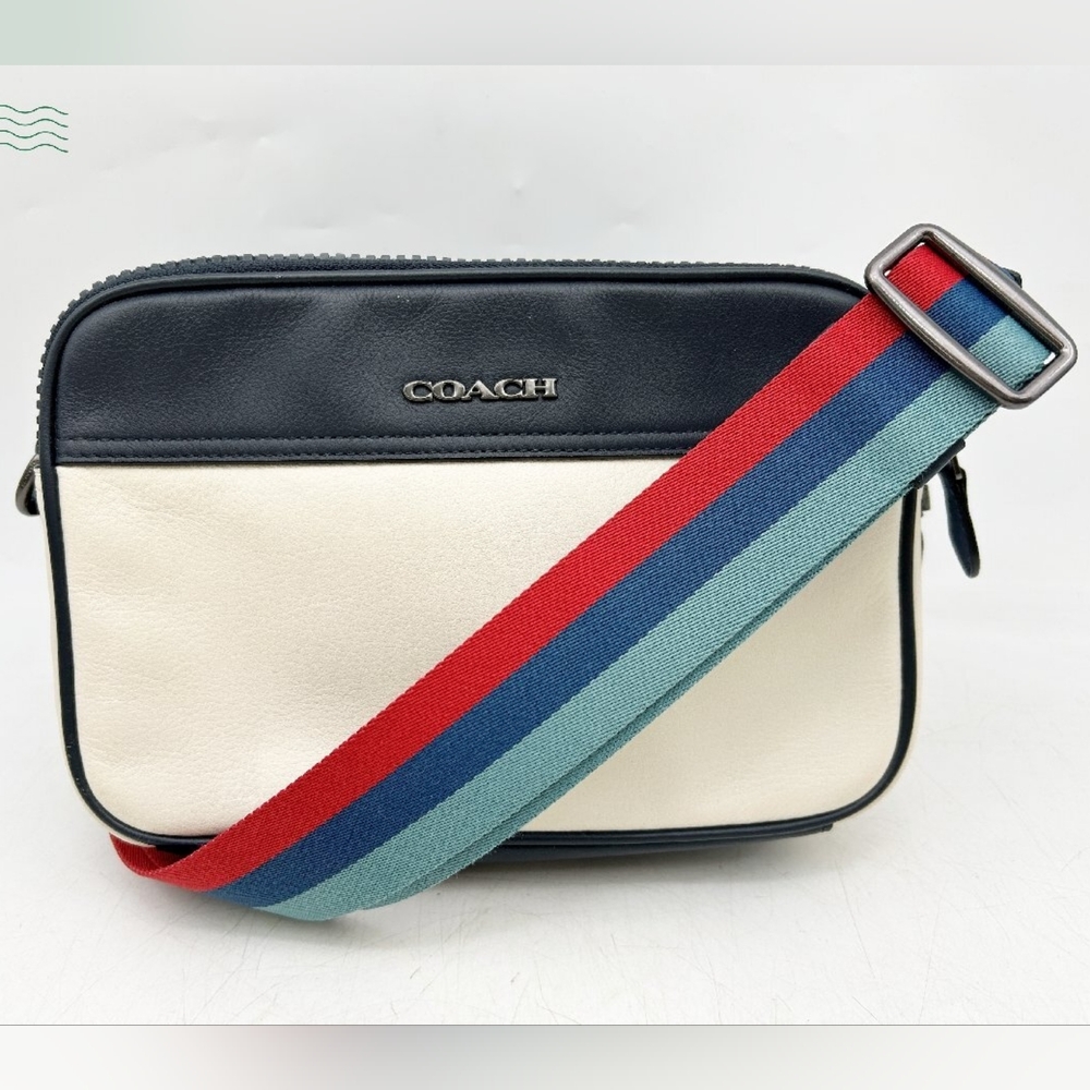 COACH Graham Crossbody Bag - Picture 2 of 14